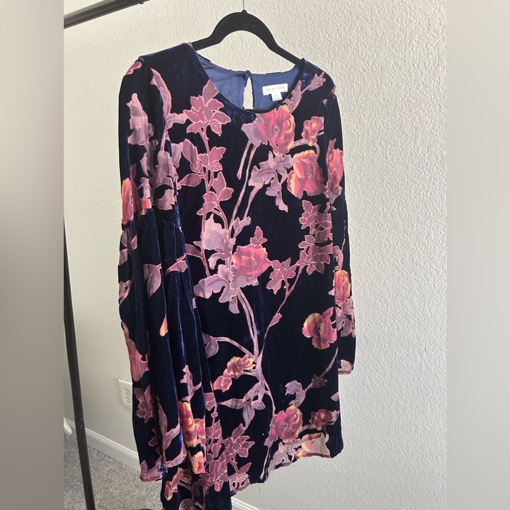 VINTAGE Bell-Sleeved Mini Velvet Dress